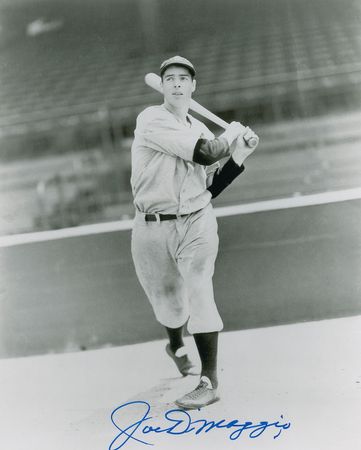 Lot #892 Joe DiMaggio Signed Photographs - Image 2