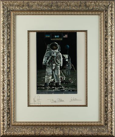 Lot #396 Apollo 11: Rare foil print signed by the Apollo 11 crew - Image 2