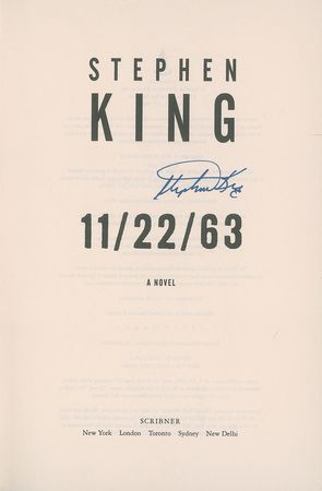 Lot #534 Stephen King Book - Image 2
