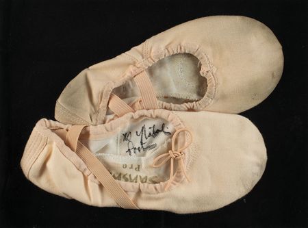 Lot #721 Natalie Portman: Worn by Portman in training for her Oscar-winning role in the Black Swan - Image 2