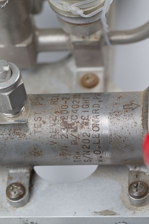 Lot #4550  Satellite Helium Regulator Assembly - Image 4