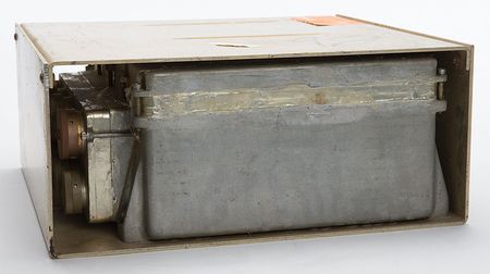 Lot #4100  Apollo CSM Propellant Electrical Control Unit - Image 3