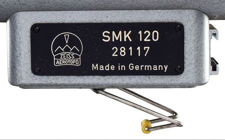 Lot #4508  JPL Carl Zeiss SMK 120 Stereo Photogrammetry Camera and Tripod - Image 9