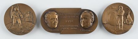 Lot #4484  Russian Space Table Medals - Image 1