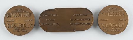 Lot #4484  Russian Space Table Medals - Image 2
