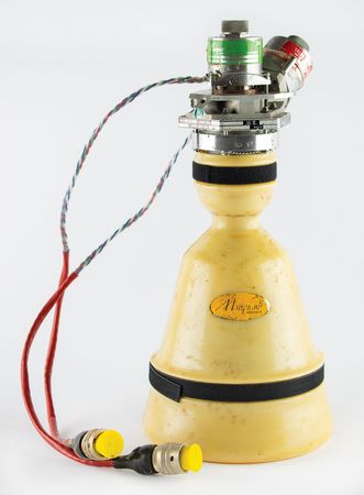 Lot #4085  Apollo-Era Marquardt R-4D Rocket Engine - Image 6