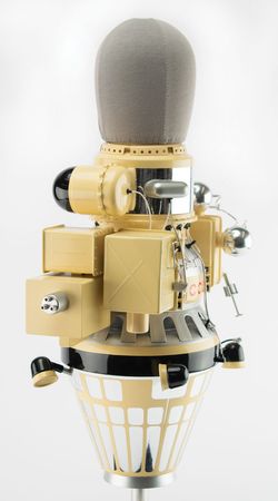 Lot #4493  Luna 9 Model - Image 3