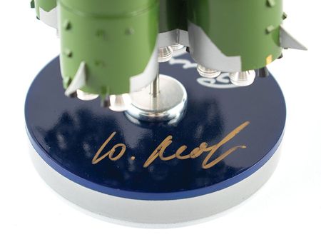 Lot #4495  Soyuz Rocket Model Signed by Yuri Malenchenko and Sergei Zalyotin - Image 2