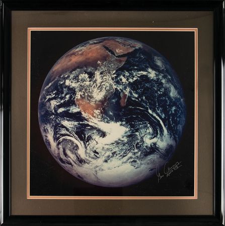Lot #4335 Gene Cernan Signed Photograph - Image 2