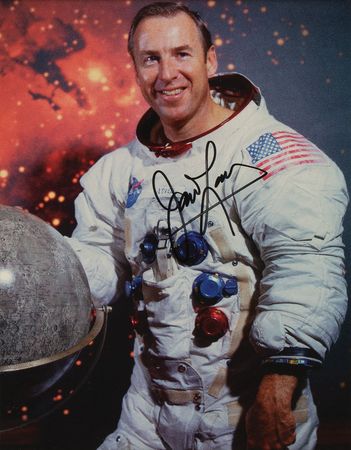 Lot #4252 James Lovell Signed Photograph - Image 1