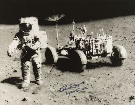 Lot #4296 Dave Scott Signed Photograph - Image 1