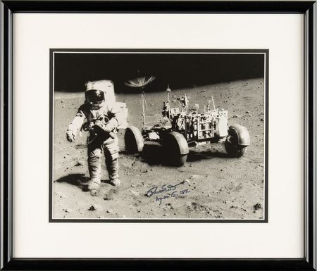 Lot #4296 Dave Scott Signed Photograph - Image 2