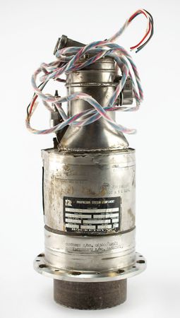 Lot #4075  Apollo Command Module SE-8 Rocket Engine - Image 2