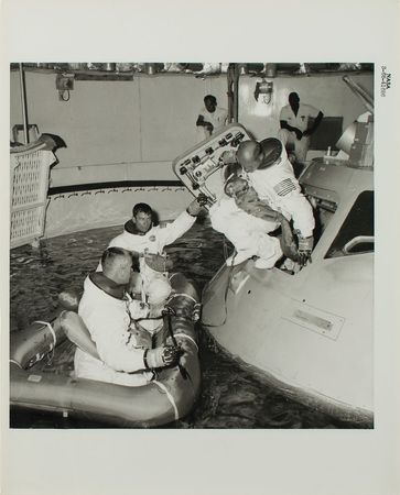 Lot #4116  Apollo Egress Training Group of (5) Original Photos - Image 5