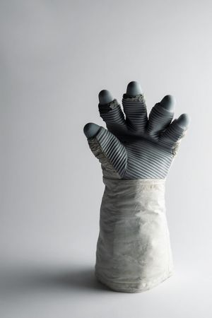 Lot #379 Space Shuttle 4000 Series EMU Glove TMG Glove Tmg - Image 1