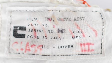 Lot #379 Space Shuttle 4000 Series EMU Glove TMG Glove Tmg - Image 4