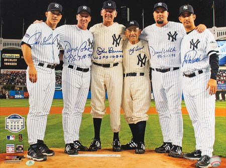 Lot #1105 NY Yankees Signed Photograph - Image 2