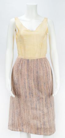 Lot #14 Jacqueline Kennedy Outfit Made by Oleg Cassini: Custom-made for Jackie by Oleg Cassini in late 1963 - Image 2