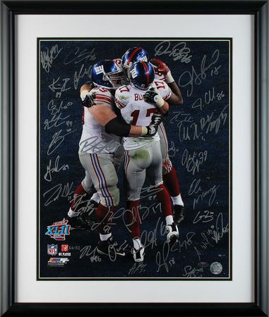 Lot #1103 NY Giants Signed Photograph - Image 2