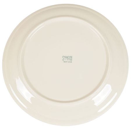 Lot #17 John F. Kennedy: Beautifully detailed dinner plate from JFK?s last official banquet, November 18, 1963 - Image 2
