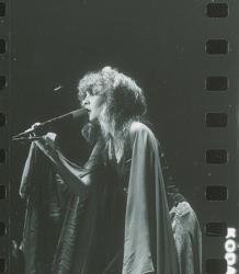 Lot #829  Fleetwood Mac - Image 4