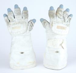 Lot #451 Space Shuttle 4000 Series EMU Glove TMGs Glove Tmgs - Image 1