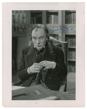 Lot #1019 John Gielgud - Image 1