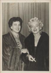 Lot #910 Marilyn Monroe Signature Signature - Image 3