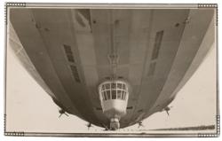 Lot #375 Hindenburg Disaster: Huge silver swatch of the Hindenburg, with archive of first generation eyewitness photos - Image 6
