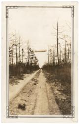 Lot #375 Hindenburg Disaster: Huge silver swatch of the Hindenburg, with archive of first generation eyewitness photos - Image 10