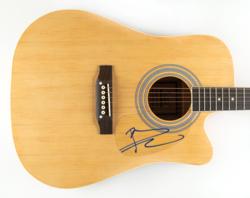 Lot #879 The Who: Pete Townshend Guitar - Image 1