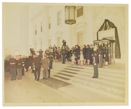 Lot #63 John F. Kennedy: 34 rare images of JFK's casket in the White House East Room - Image 4