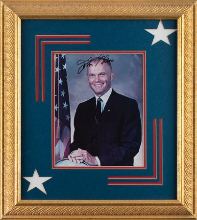 Lot #419 John Glenn Signed Photograph - Image 2