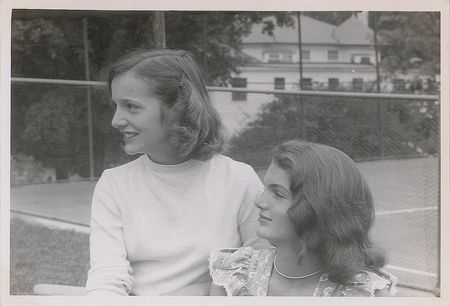 Lot #61 Jacqueline Kennedy: Remarkable candids of the 16-year-old Jacqueline Bouvier - Image 2