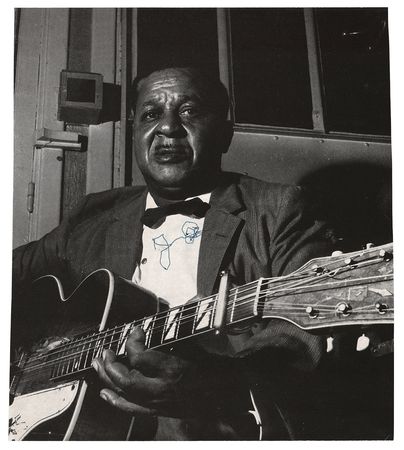 Lot #312 Blues Legends Signed Photographs - Image 2