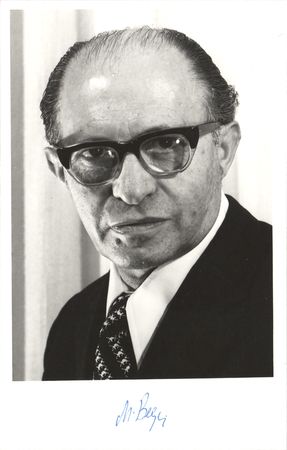 Lot #45 Menachem Begin Group Lot - Image 3