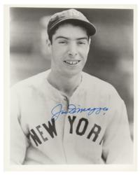 Lot #558 Joe DiMaggio Signed Photographs - Image 1