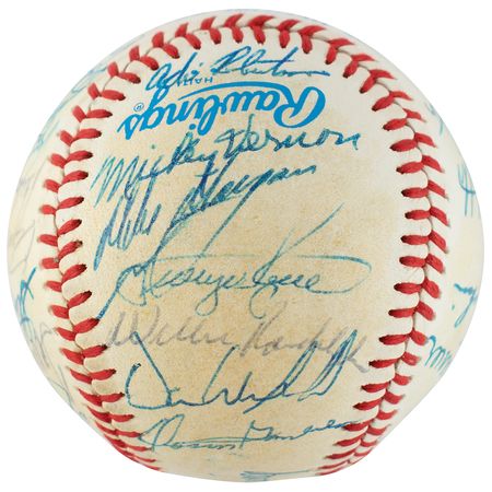 Lot #9281  NY Yankees: 1982 - Image 4