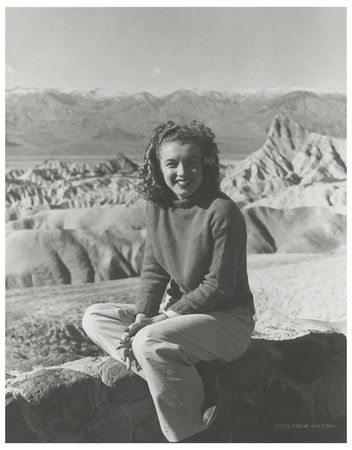 Lot #731 Marilyn Monroe Photograph - Image 1
