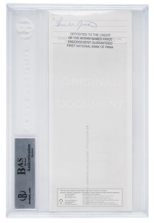 Lot #37 Donald Trump: Exceedingly rare $10,000 check signed by President Trump, three days after his inauguration - Image 2