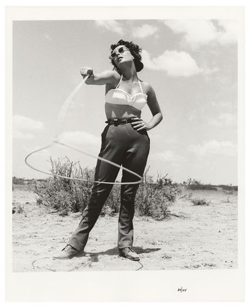 Lot #778 Elizabeth Taylor Photograph - Image 1