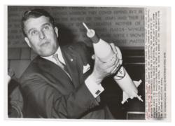 Lot #3523 Wernher von Braun - Image 1