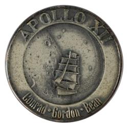 Lot #3242 Alan Bean's Apollo 12 Flown Robbins Medal - Image 1