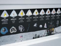 Lot #3122  Apollo Program - Image 3