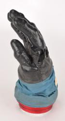 Lot #3100  Apollo Era A6L Glove Assembly - Image 2