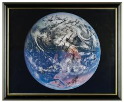 Lot #3067  Gemini Astronauts - Image 1