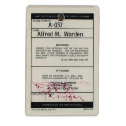 Lot #3386 Al Worden's Lot of (6) Cards, Badges, and Passes - Image 2