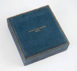 Lot #3381 Al Worden's NASA Distinguished Service Medal - Image 5