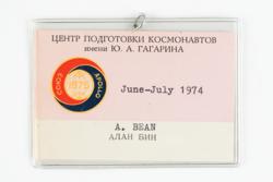 Lot #3572 Alan Bean's Apollo-Soyuz Star City Access Badge - Image 1