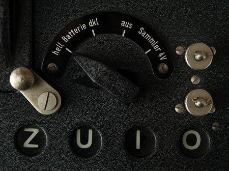 Lot #139 Enigma Machine: Fully functioning 1935 Enigma I cipher machine used by the German military in WWII - Image 7